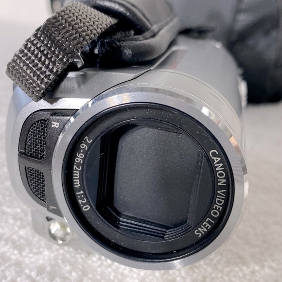 Canon FS100 Digital Video Camcorder Camera Silver Untested - Picture 11 of 16